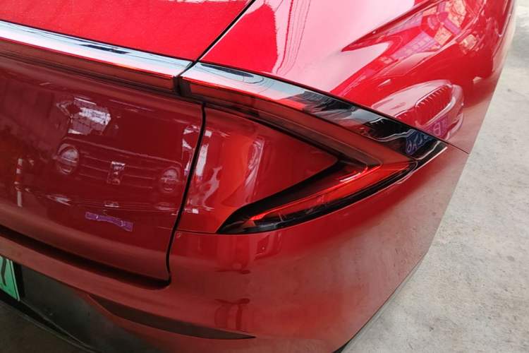 Used Wuling Xingguang 2024 Co-Creation Edition 510 Advanced Model Right Rear Taillight