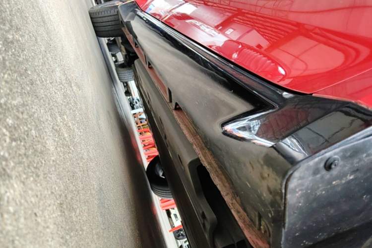 Used Wuling Xingguang 2024 Co-Creation Edition 510 Advanced Model Right Side Sill