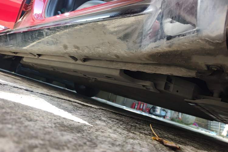 Used Wuling Xingguang 2024 Co-Creation Edition 510 Advanced Model Right Side Sill