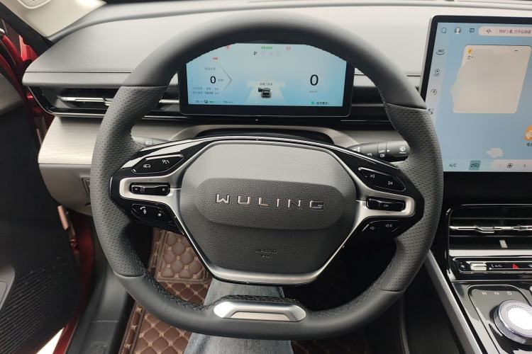 Used Wuling Xingguang 2024 Co-Creation Edition 510 Advanced Model Steering Wheel