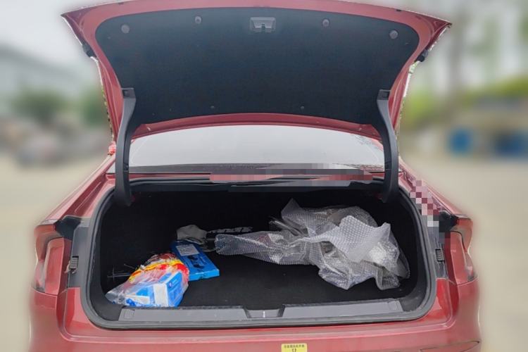 Used Wuling Xingguang 2024 Co-Creation Edition 510 Advanced Model Trunk