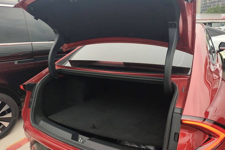 Used Wuling Xingguang 2024 Co-Creation Edition 510 Advanced Model Trunk