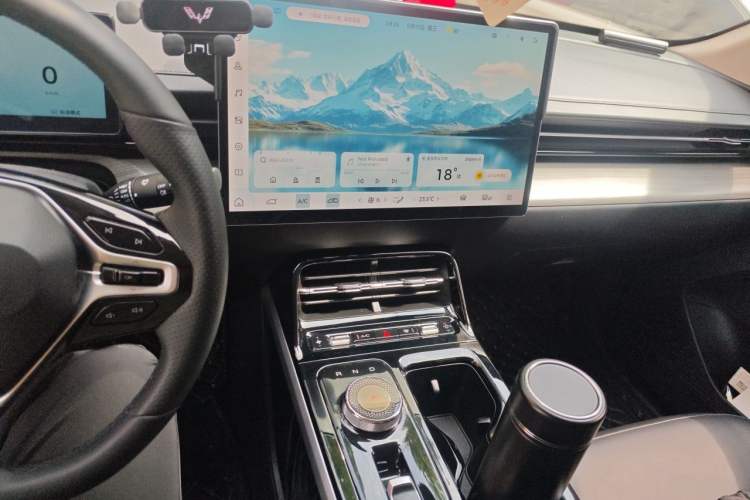 Used Wuling Xingguang 2024 Co-Creation Edition 510 Advanced Model Audio And AC Panel