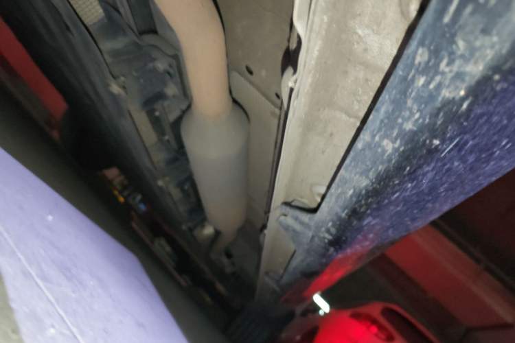 Used Wuling Xingguang 2024 Co-Creation Edition 150 Flagship Model Chassis Front Left