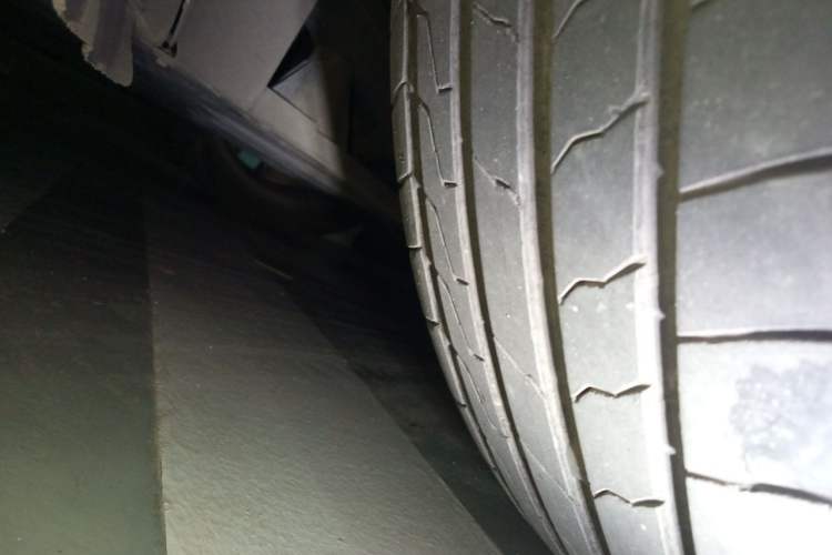 Used Wuling Xingguang 2024 Co-Creation Edition 510 Advanced Model Chassis Front Left
