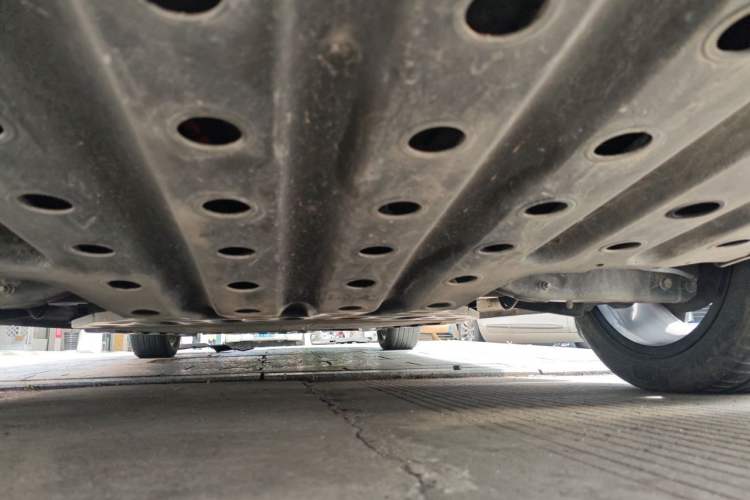 Used Wuling Xingguang 2024 Co-Creation Edition 510 Advanced Model Chassis Rear