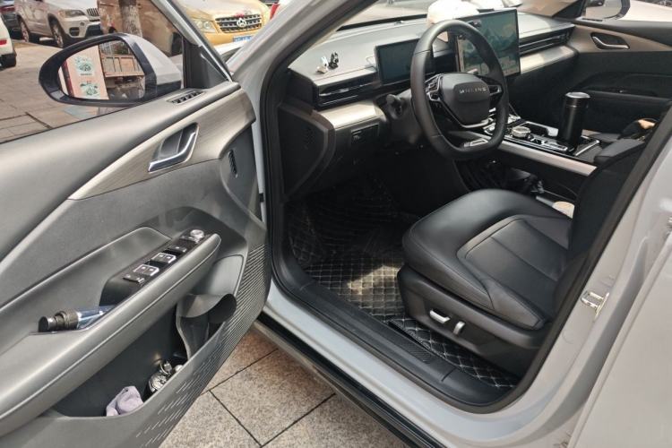 Used Wuling Xingguang 2024 Co-Creation Edition 510 Advanced Model Driver Seat