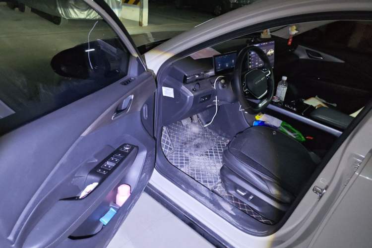 Used Wuling Xingguang 2024 Co-Creation Edition 150 Flagship Model Driver Seat