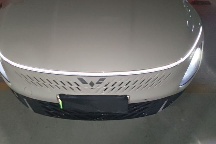 Used Wuling Xingguang 2024 Co-Creation Edition 150 Flagship Model Engine Bay