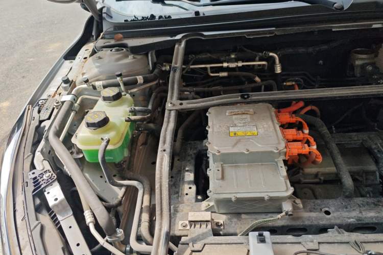 Used Wuling Xingguang 2024 Co-Creation Edition 510 Advanced Model Engine Bay Right