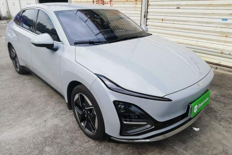 Used Wuling Xingguang 2024 Co-Creation Edition 510 Advanced Model Exterior 2
