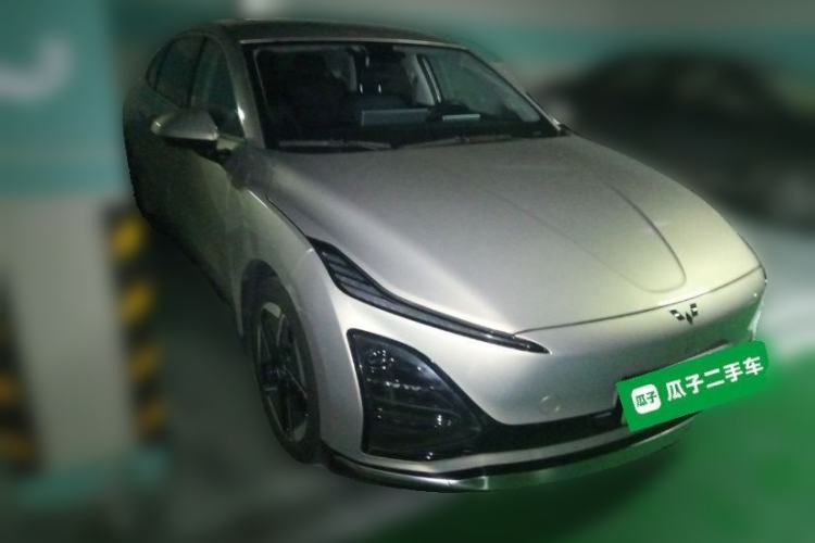 Used Wuling Xingguang 2024 Co-Creation Edition 510 Advanced Model Front Right 45 Deg