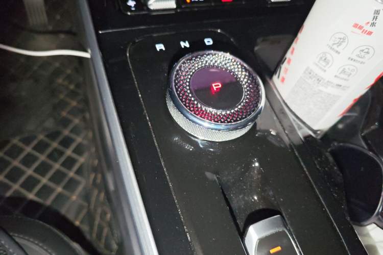 Used Wuling Xingguang 2024 Co-Creation Edition 150 Flagship Model Gear Lever