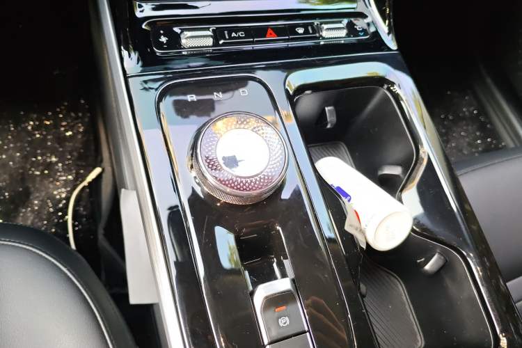 Used Wuling Xingguang 2024 Co-Creation Edition 150 Flagship Model Gear Lever