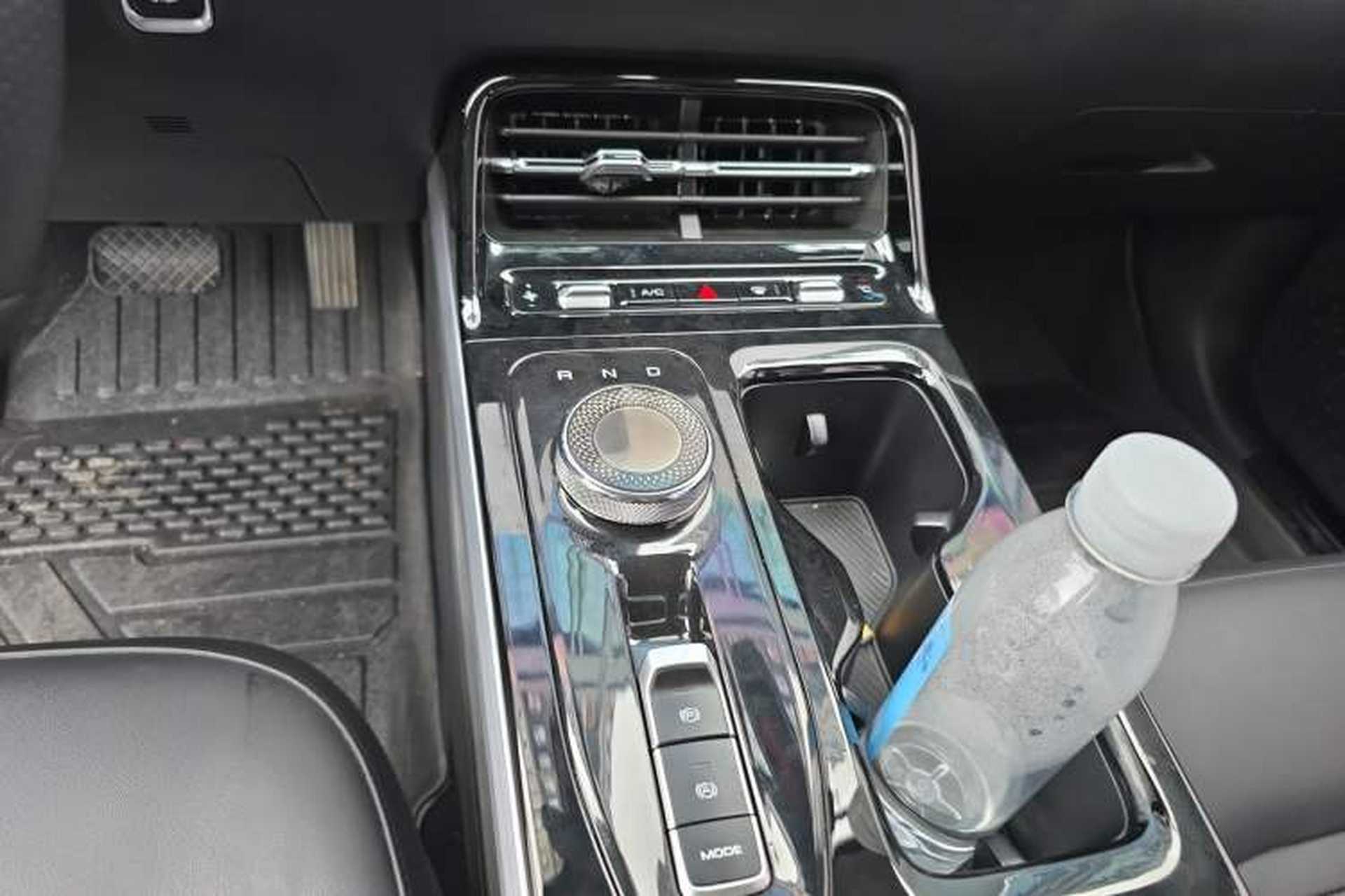 Used Wuling Xingguang 2024 Co-Creation Edition 510 Advanced Model Gear Lever
