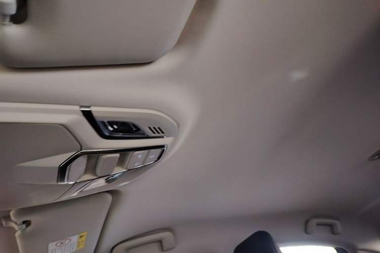 Used Wuling Xingguang 2024 Co-Creation Edition 510 Advanced Model Headliner