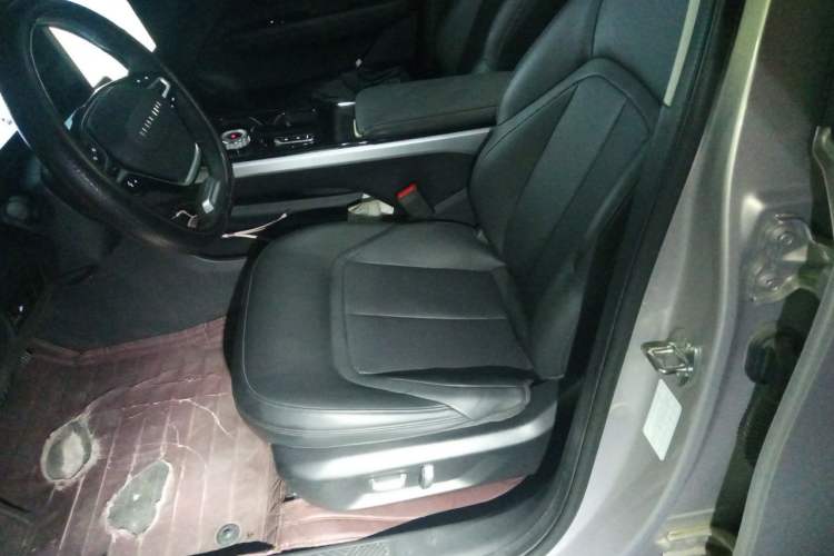 Used Wuling Xingguang 2024 Co-Creation Edition 510 Advanced Model Left Front Seat
