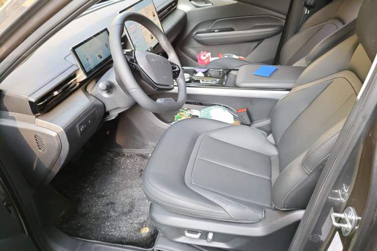 Used Wuling Xingguang 2024 Co-Creation Edition 150 Flagship Model Left Front Seat