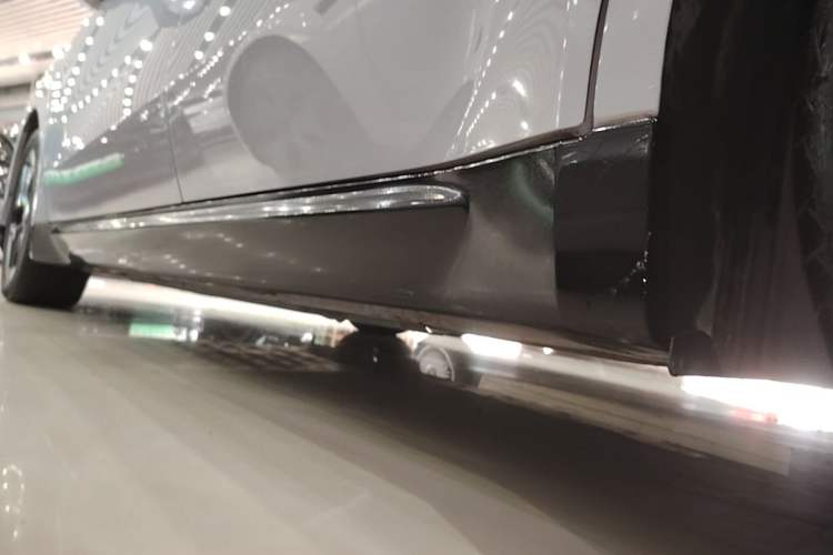 Used Wuling Xingguang 2024 Co-Creation Edition 510 Advanced Model Left Side Sill