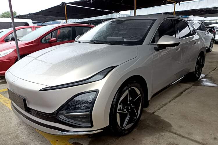 Wuling Xingguang 2024 Co-Creation Edition 510 Advanced Model