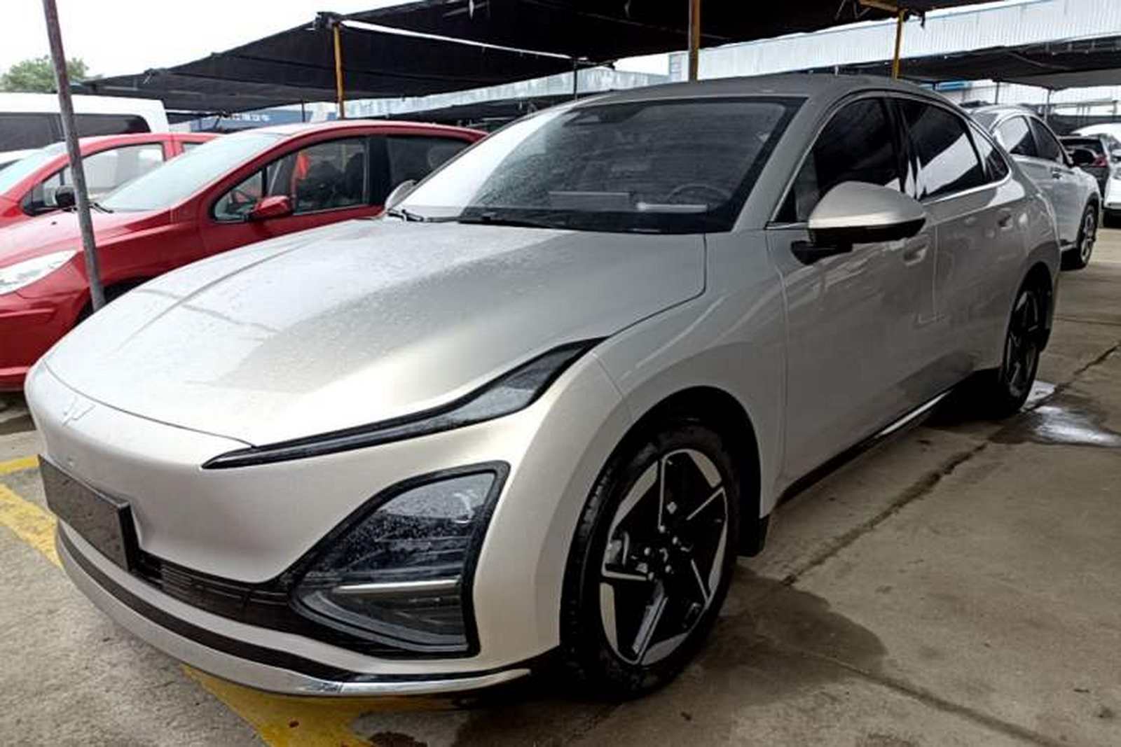 Фото Wuling с площадки