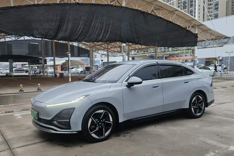 Wuling Xingguang 2024 Co-Creation Edition 510 Advanced Model