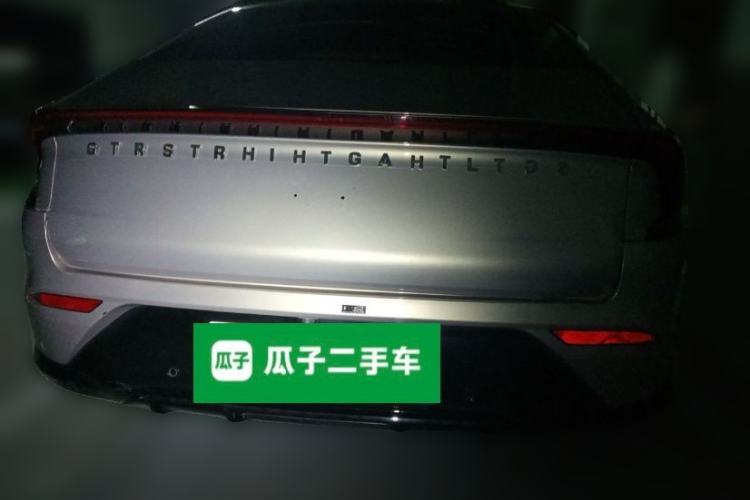 Used Wuling Xingguang 2024 Co-Creation Edition 510 Advanced Model Rear