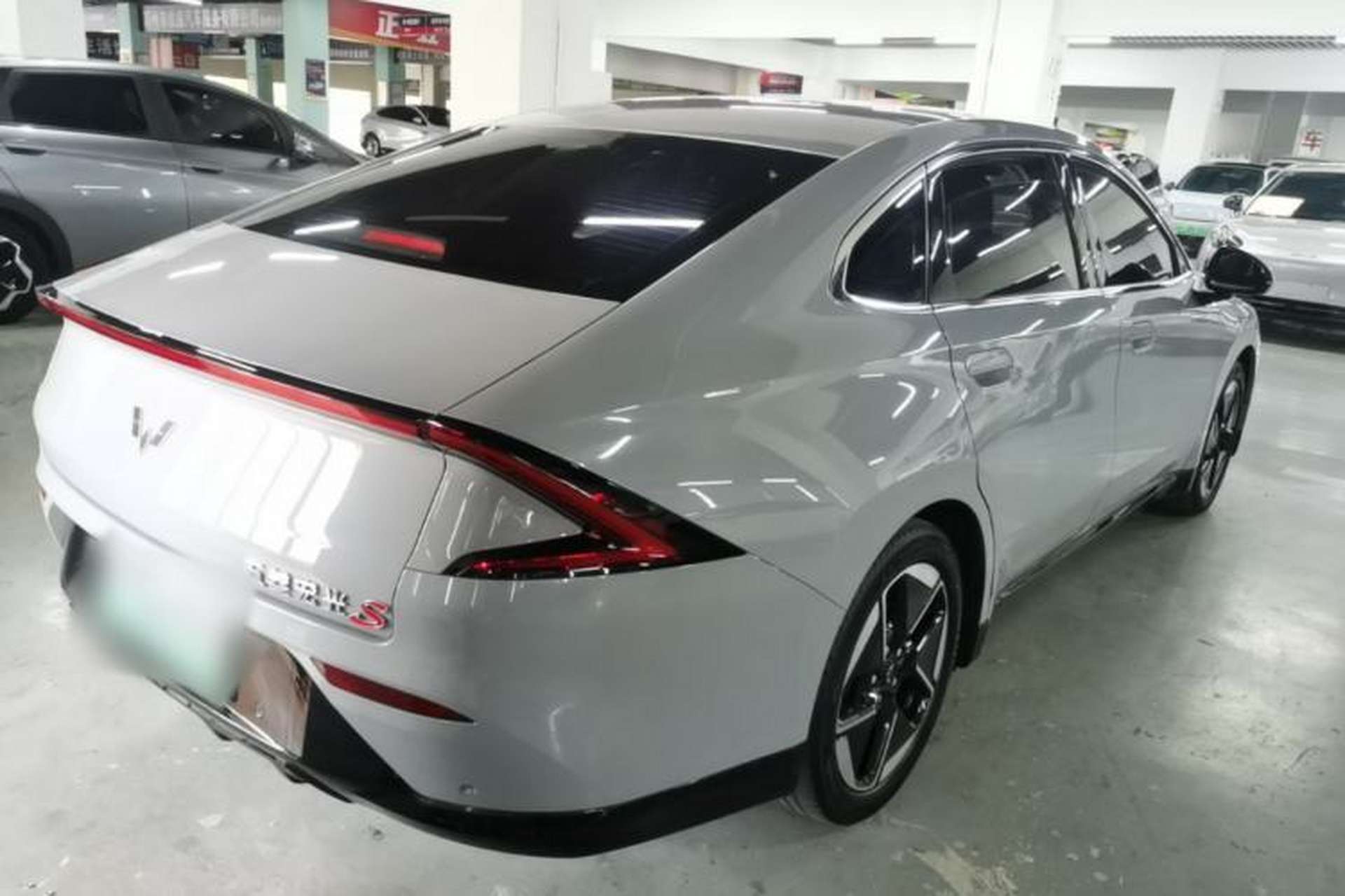 Used Wuling Xingguang 2024 Co-Creation Edition 510 Advanced Model Rear Right 45 Deg