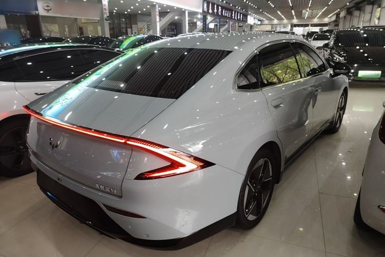 Used Wuling Xingguang 2024 Co-Creation Edition 510 Advanced Model Rear Right 45 Deg