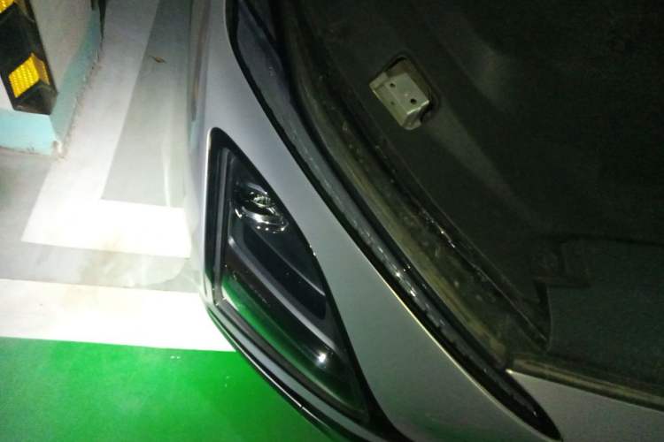 Used Wuling Xingguang 2024 Co-Creation Edition 510 Advanced Model Right Front Headlight