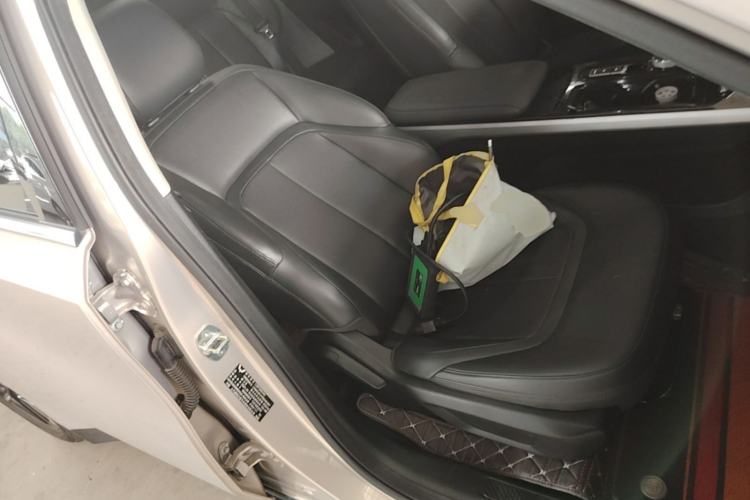 Used Wuling Xingguang 2024 Co-Creation Edition 510 Advanced Model Right Front Seat