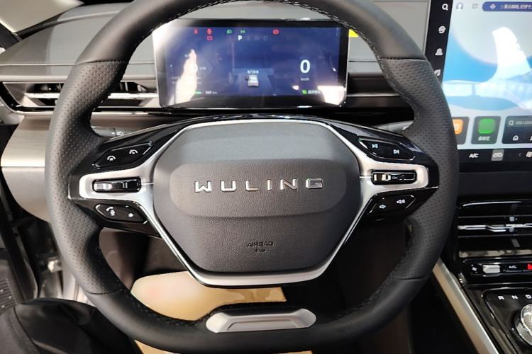 Used Wuling Xingguang 2024 Co-Creation Edition 510 Advanced Model Steering Wheel