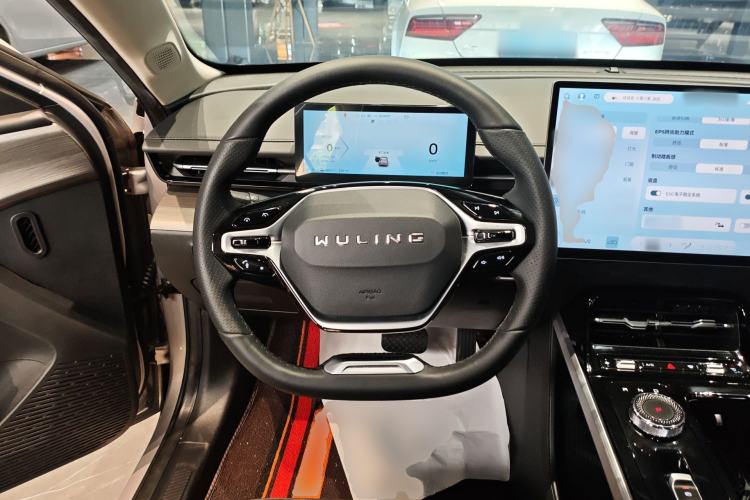 Used Wuling Xingguang 2024 Co-Creation Edition 510 Advanced Model Steering Wheel