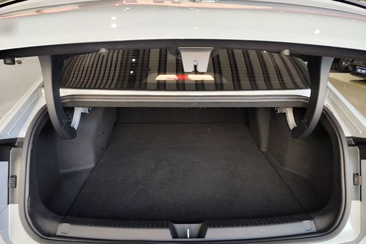 Used Wuling Xingguang 2024 Co-Creation Edition 510 Advanced Model Trunk