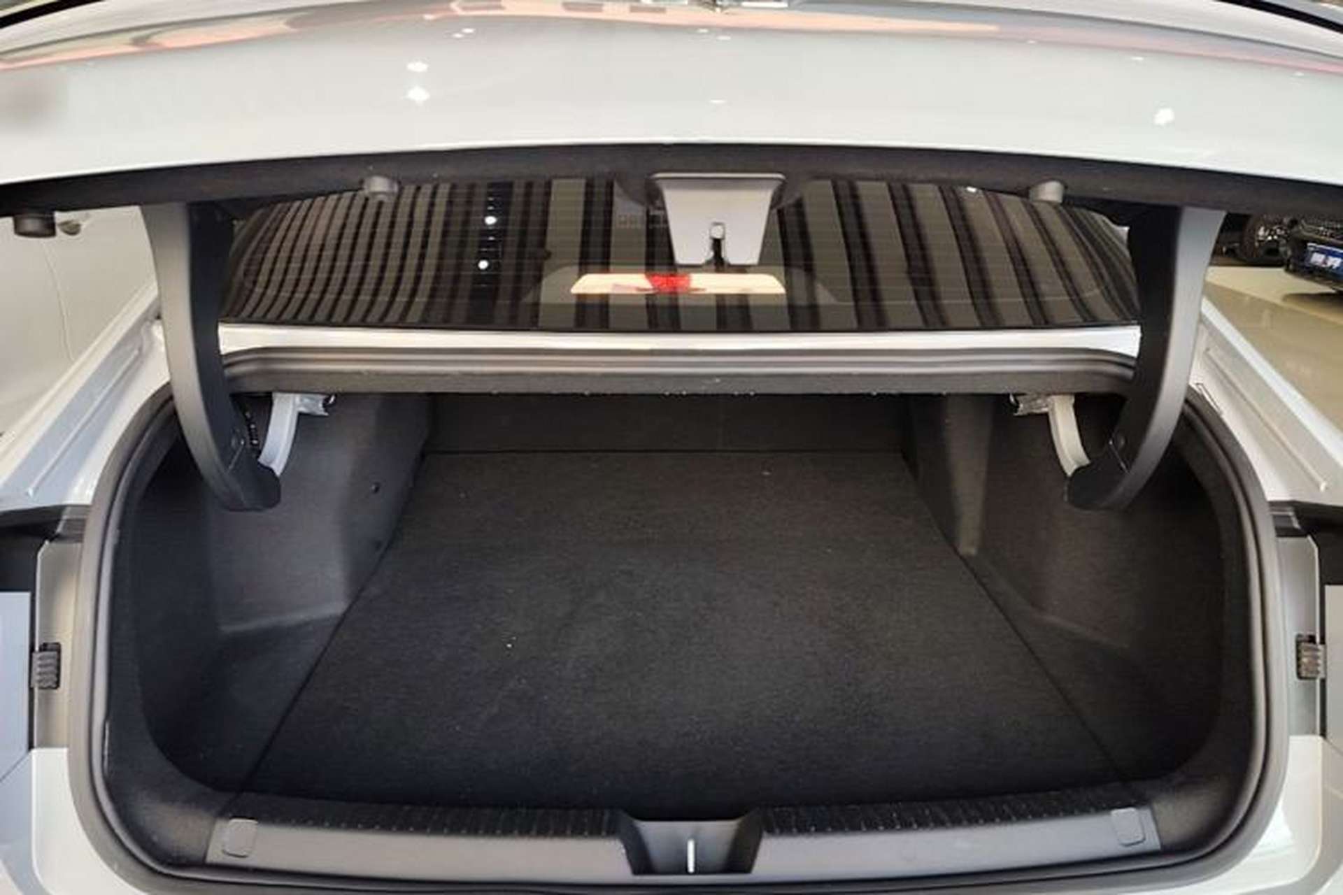 Used Wuling Xingguang 2024 Co-Creation Edition 510 Advanced Model Trunk