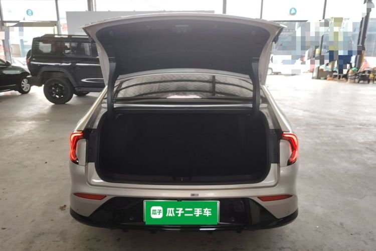 Used Wuling Xingguang 2024 Co-Creation Edition 510 Advanced Model Trunk
