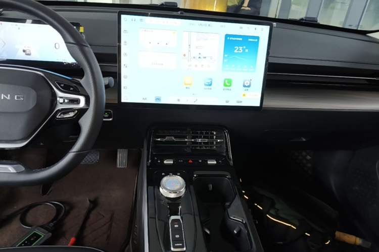 Used Wuling Xingguang 2024 Co-Creation Edition 510 Advanced Model Audio And AC Panel