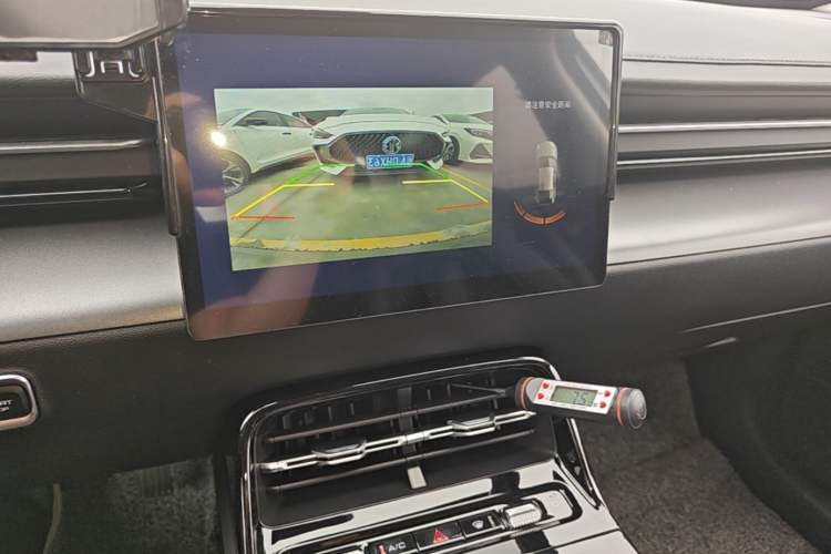 Used Wuling Xingguang 2024 Co-Creation Edition 410 Standard Model Audio And AC Panel
