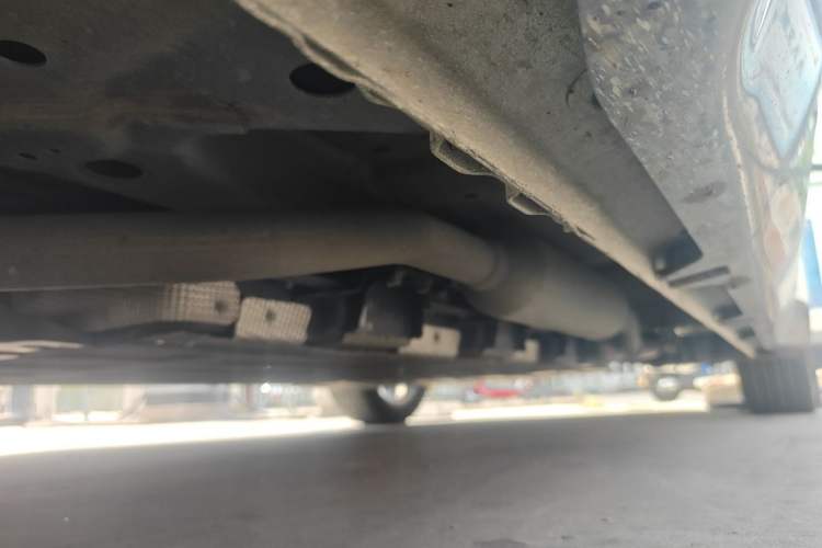 Used Wuling Xingguang 2024 Co-Creation Edition 150 Flagship Model Chassis Front Left