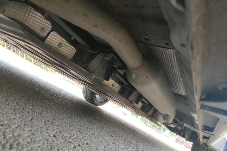 Used Wuling Xingguang 2024 Co-creation Edition 150 Standard Model Chassis Front Left