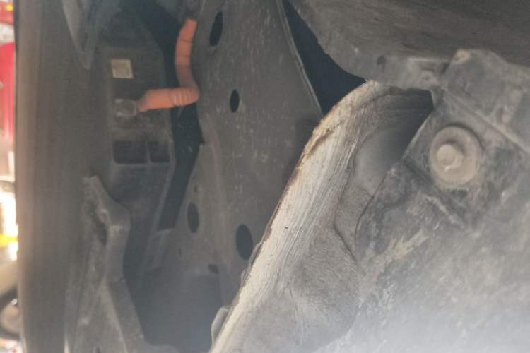 Used Wuling Xingguang 2024 Co-Creation Edition 510 Advanced Model Chassis Front Left