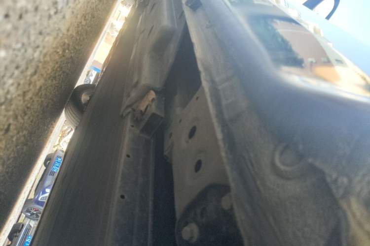 Used Wuling Xingguang 2024 Co-Creation Edition 510 Advanced Model Chassis Rear Left