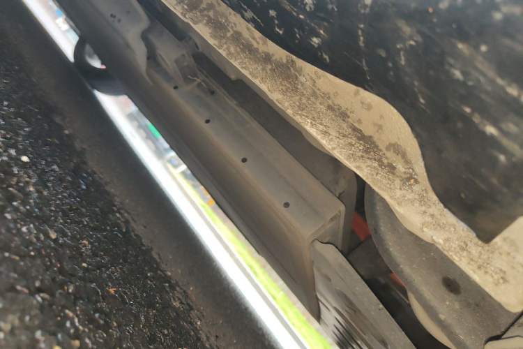 Used Wuling Xingguang 2024 Co-Creation Edition 510 Advanced Model Chassis Rear Left
