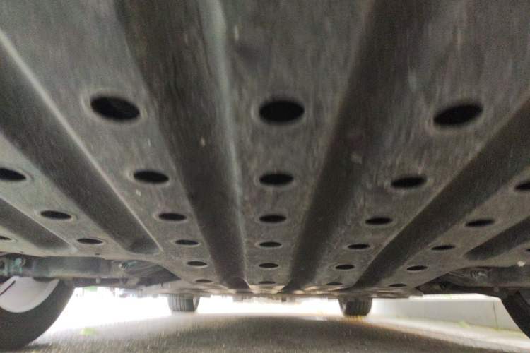 Used Wuling Xingguang 2024 Co-Creation Edition 510 Advanced Model Chassis Rear