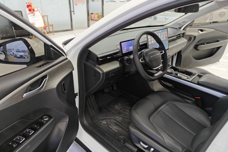 Used Wuling Xingguang 2024 Co-Creation Edition 510 Advanced Model Driver Seat