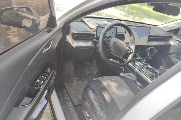 Used Wuling Xingguang 2024 Co-Creation Edition 510 Advanced Model Driver Seat