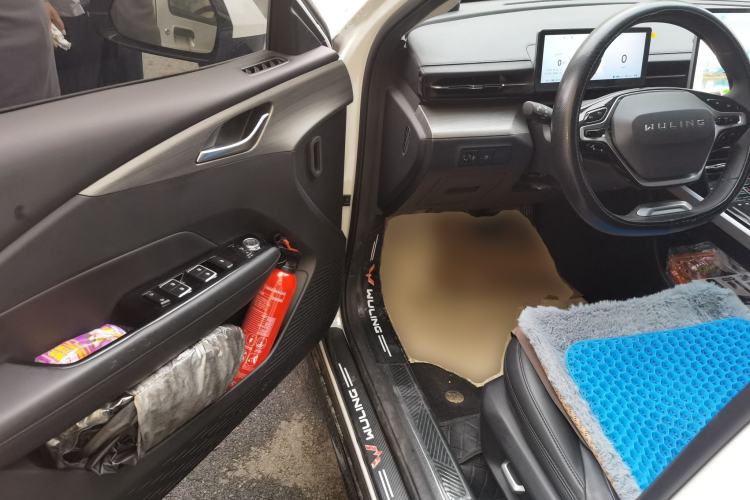Used Wuling Xingguang 2024 Co-Creation Edition 150 Flagship Model Driver Seat