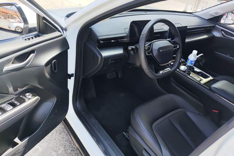 Used Wuling Xingguang 2024 Co-Creation Edition 410 Standard Model Driver Seat