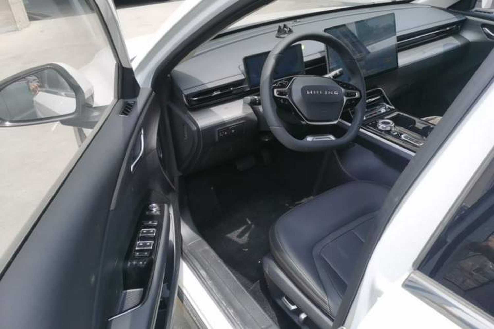 Used Wuling Xingguang 2024 Co-Creation Edition 150 Flagship Model Driver Seat