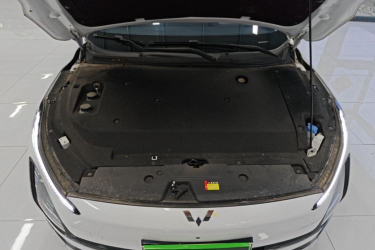 Used Wuling Xingguang 2024 Co-Creation Edition 510 Advanced Model Engine Bay